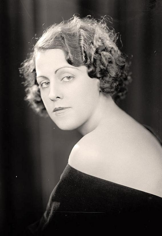 Garner, Charline. Portrait