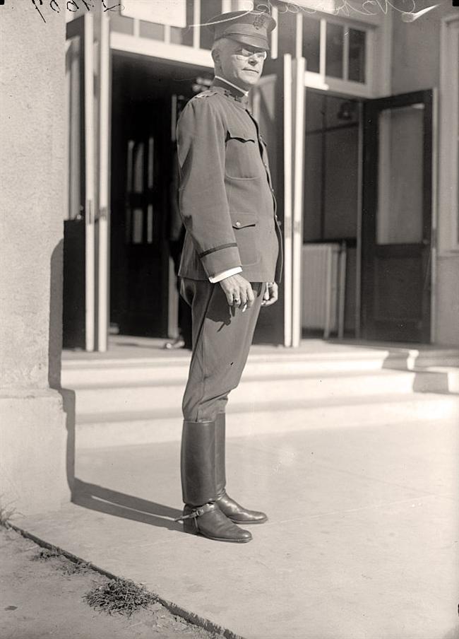 Drake, Charles B.