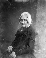 [Unidentified woman, half-length portrait,